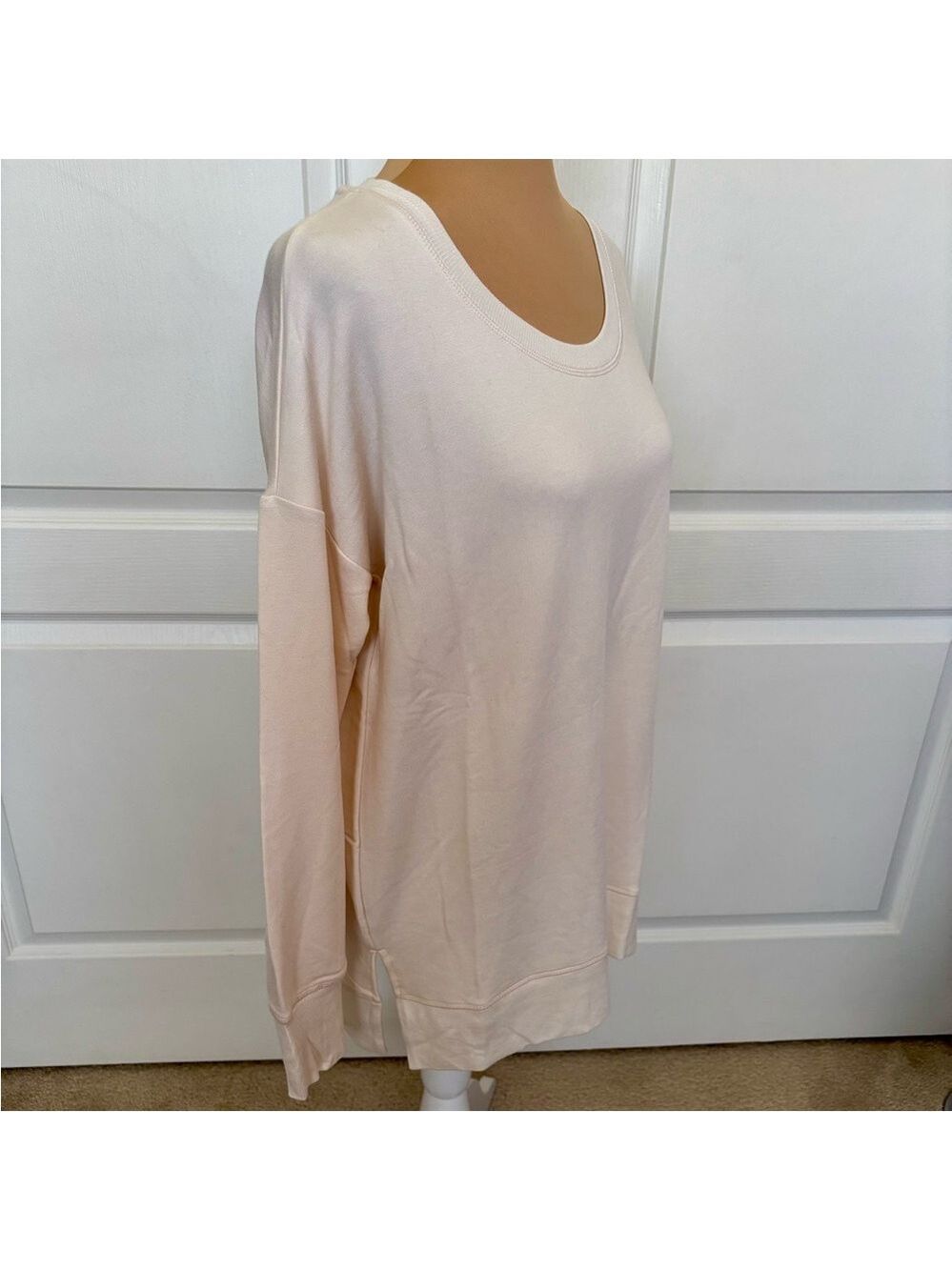 NWT Workshop Cream Sweatshirt - Super Soft, Size M, Cozy Chic! - Picture 5 of 12